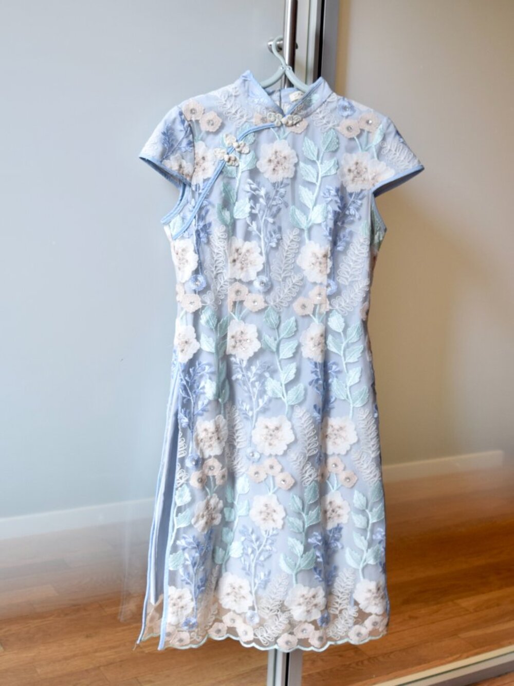 【SOLD】Blue Mesh Flora Embroidery Qipao Midi Aodai Dress - Chinese Cheongsam